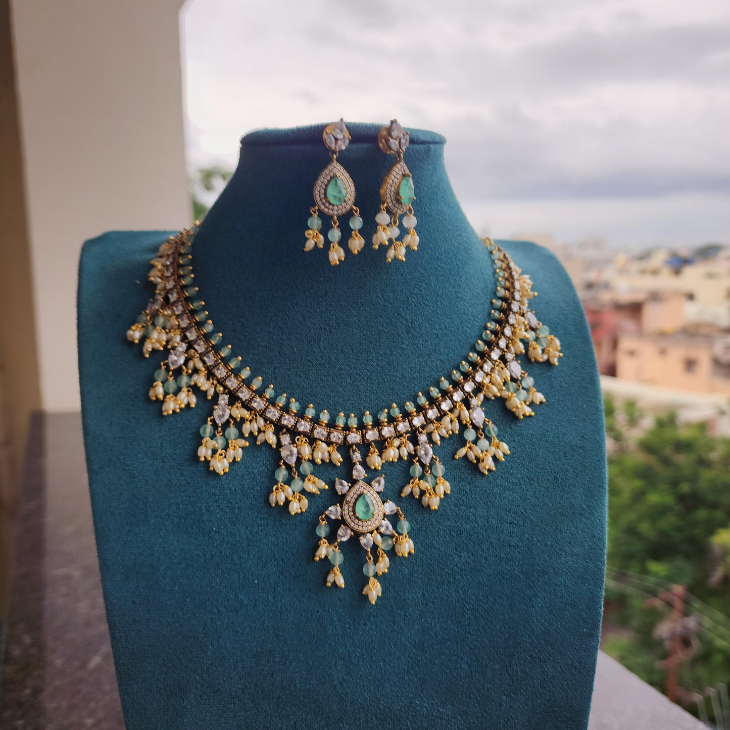 Moissanite and doublet muvvala haram