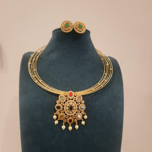 Layered hasli with navaratan pendant