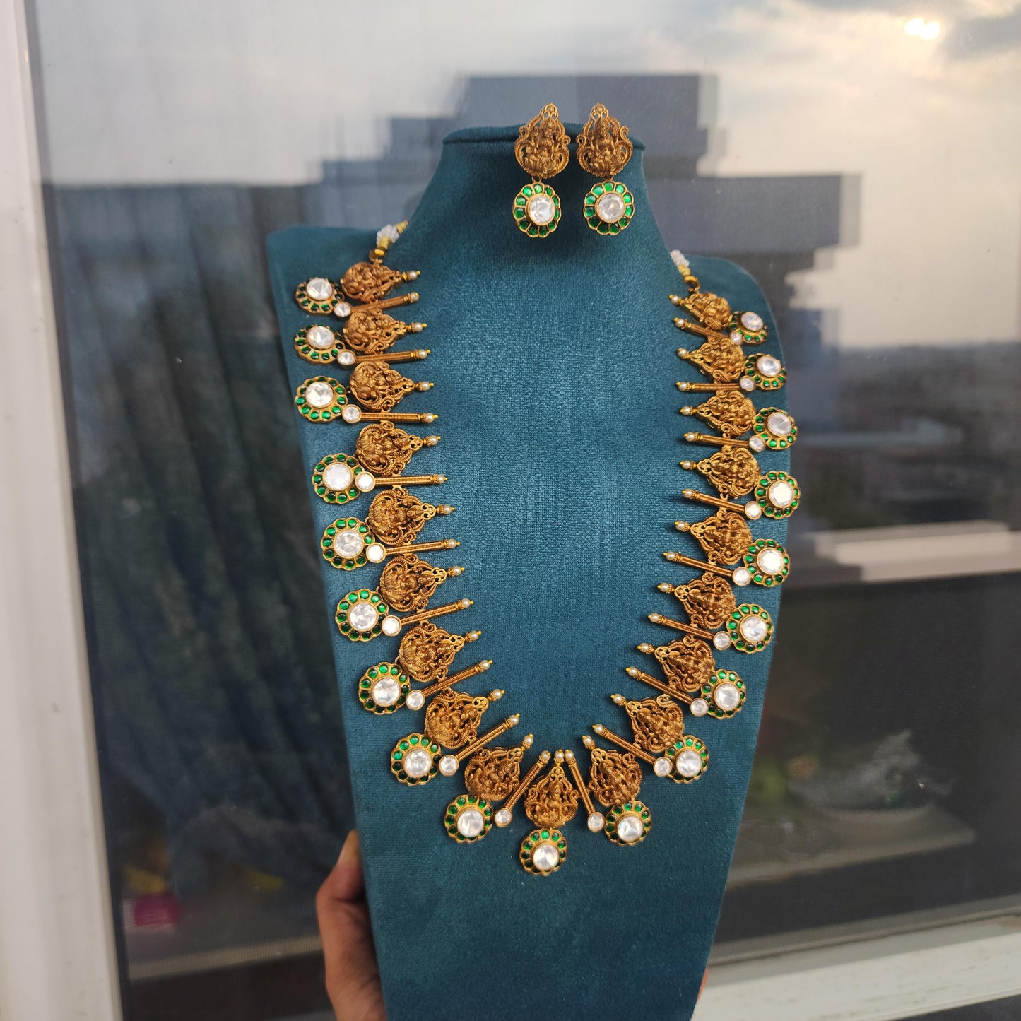 Jadau and moissanite lakshmi bottumala