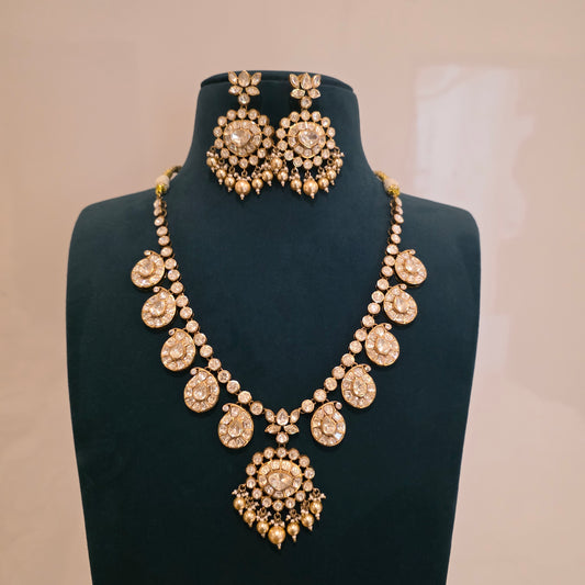 Tanmayi-polki neckset