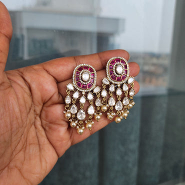 Oval jadau stud with moissanite layer hangings