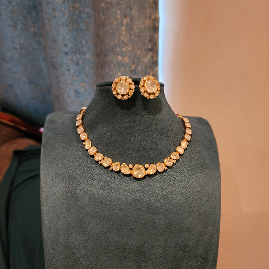 Polki neckline with studs