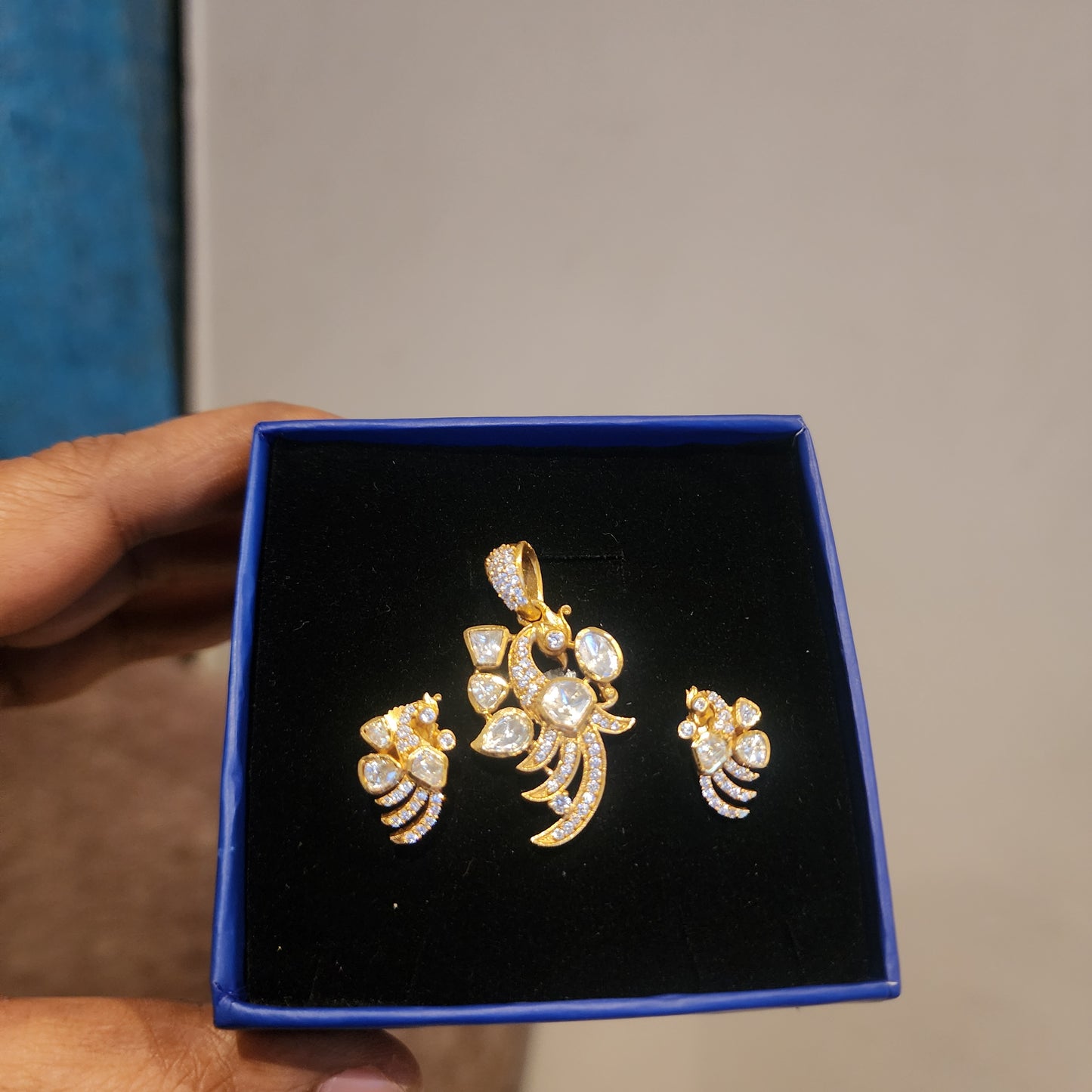 Peacock polki pendant