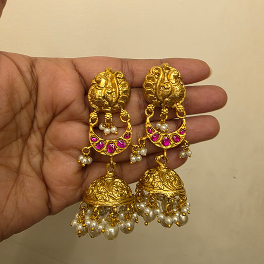 Brinda- antique gold finish jadau kumkha