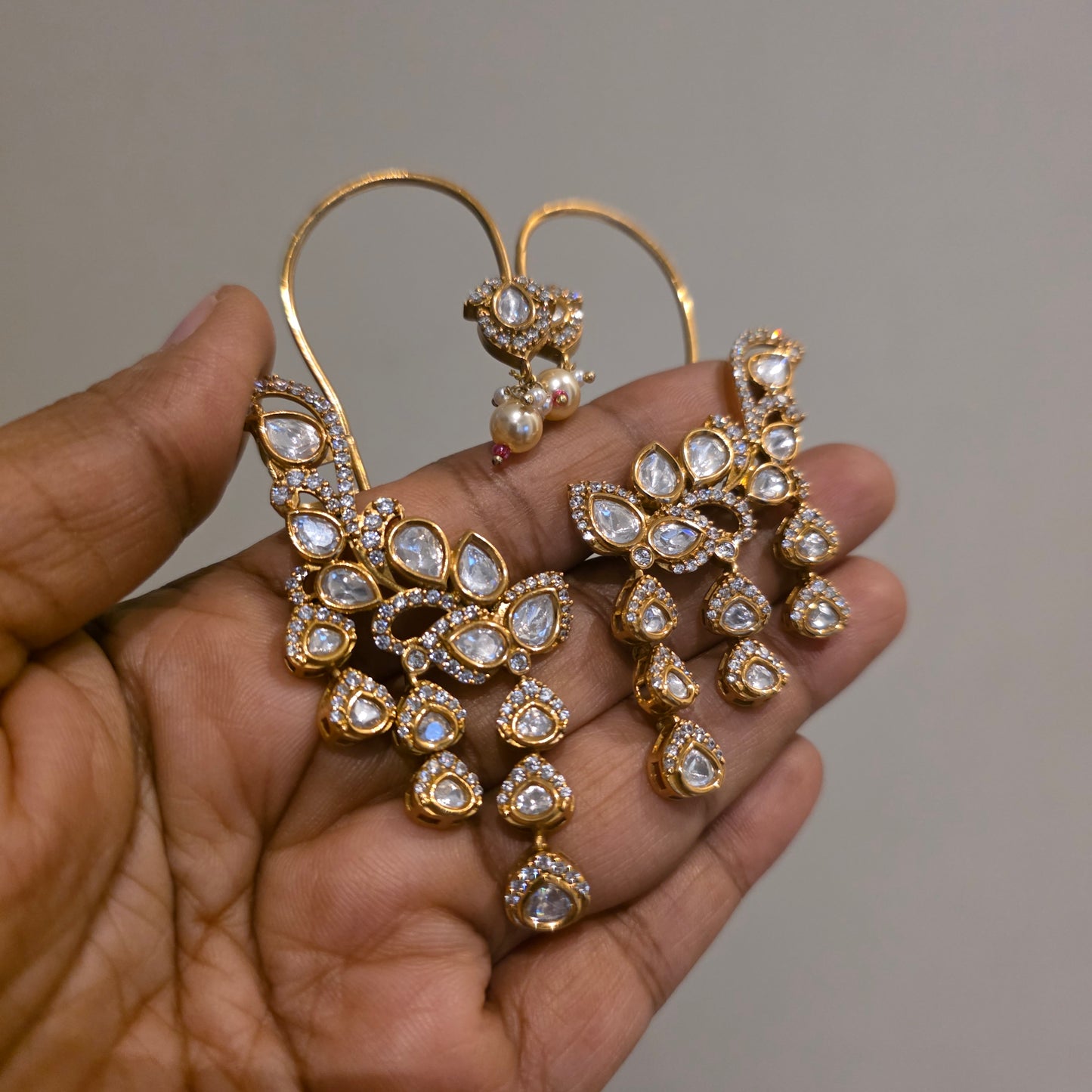 Vaidurya-polki ear cuffs
