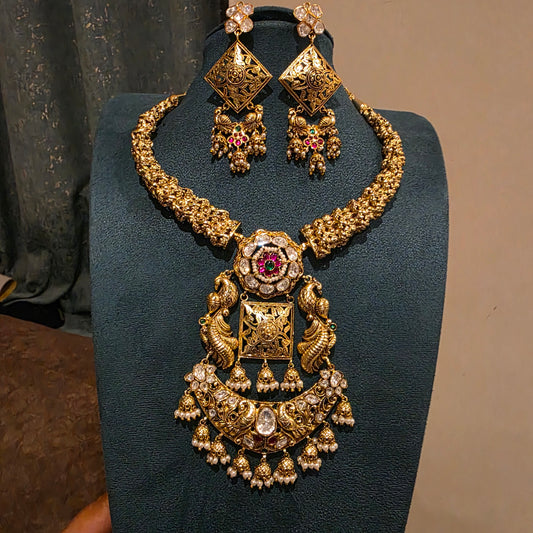 Shobha- heritage hasli with moissanite and jadau motifs