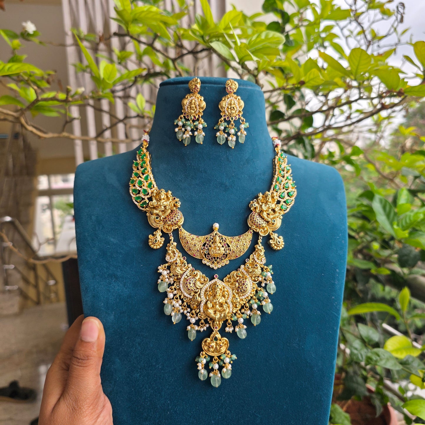 Vaidhehi- antique cz stone temple inspired neckset