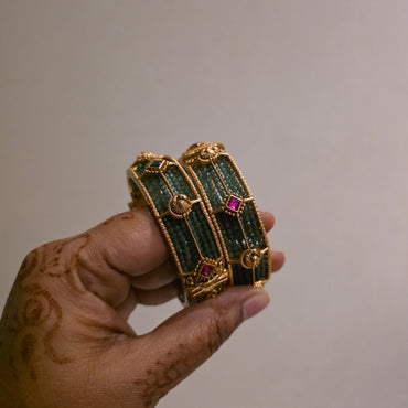Vanya- green crystal bead bangles openable
