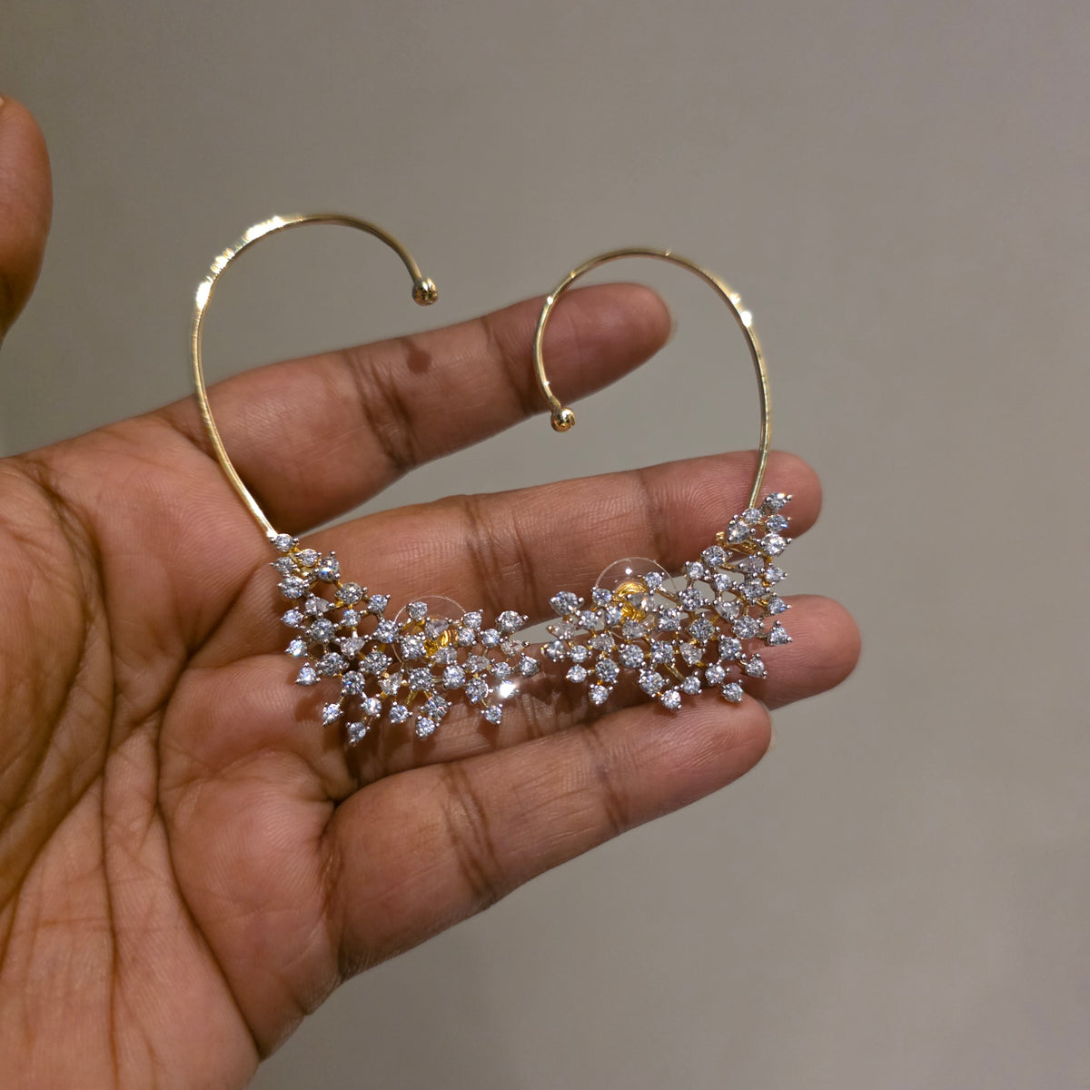 Simple ad earcuffs