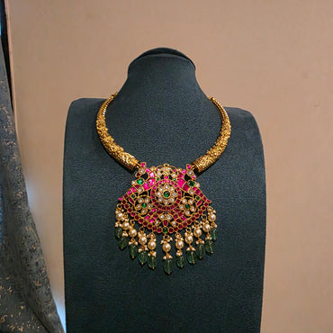 Mahabisha- jadau kundan hasli