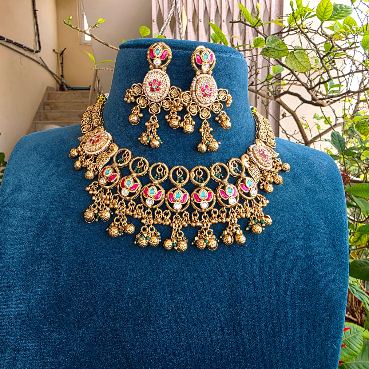 Tarunam- heritage style neckset with jadau motifs