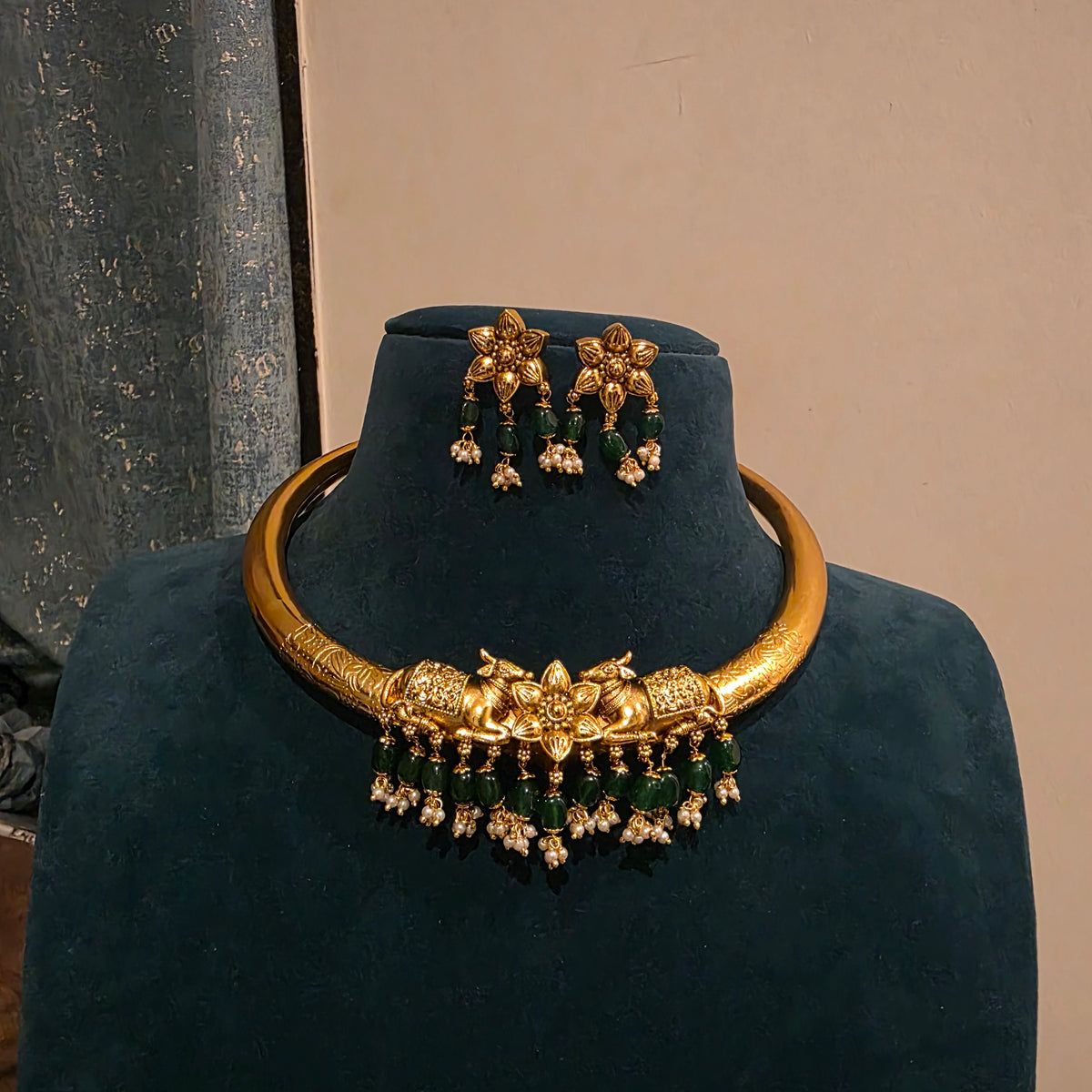 Gomati- antique hasli