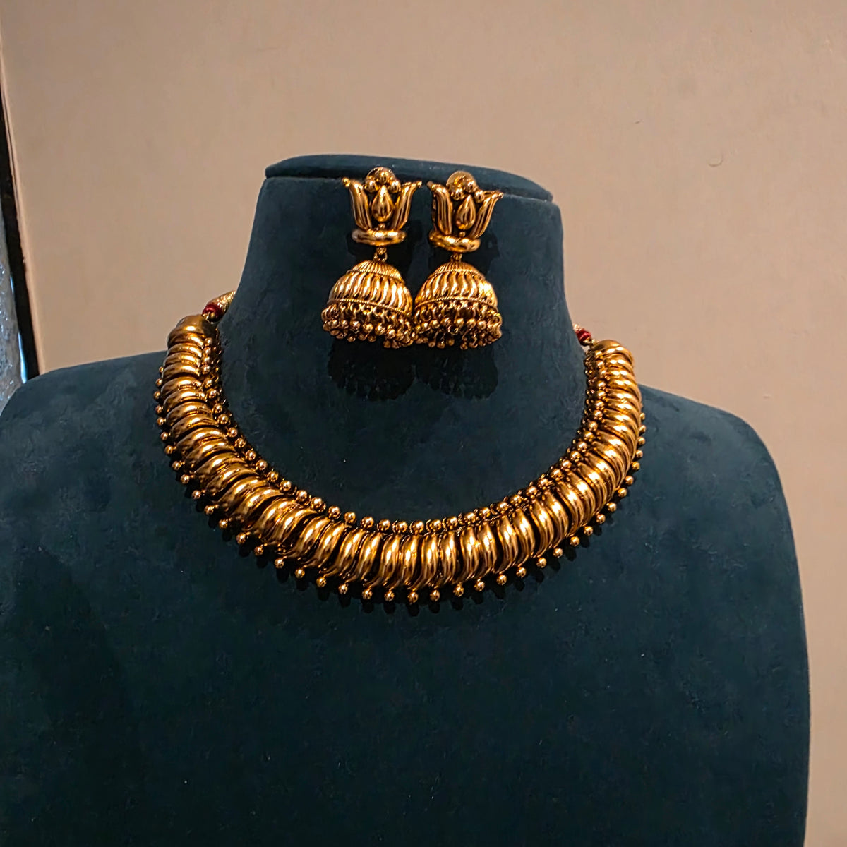 Soudhami- antique layered neckset