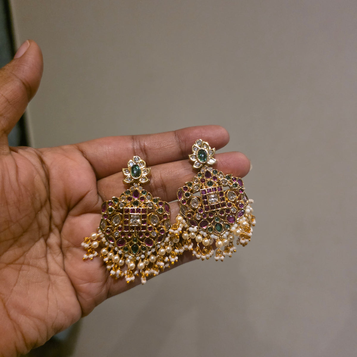 Spandana- kemp stone necklace