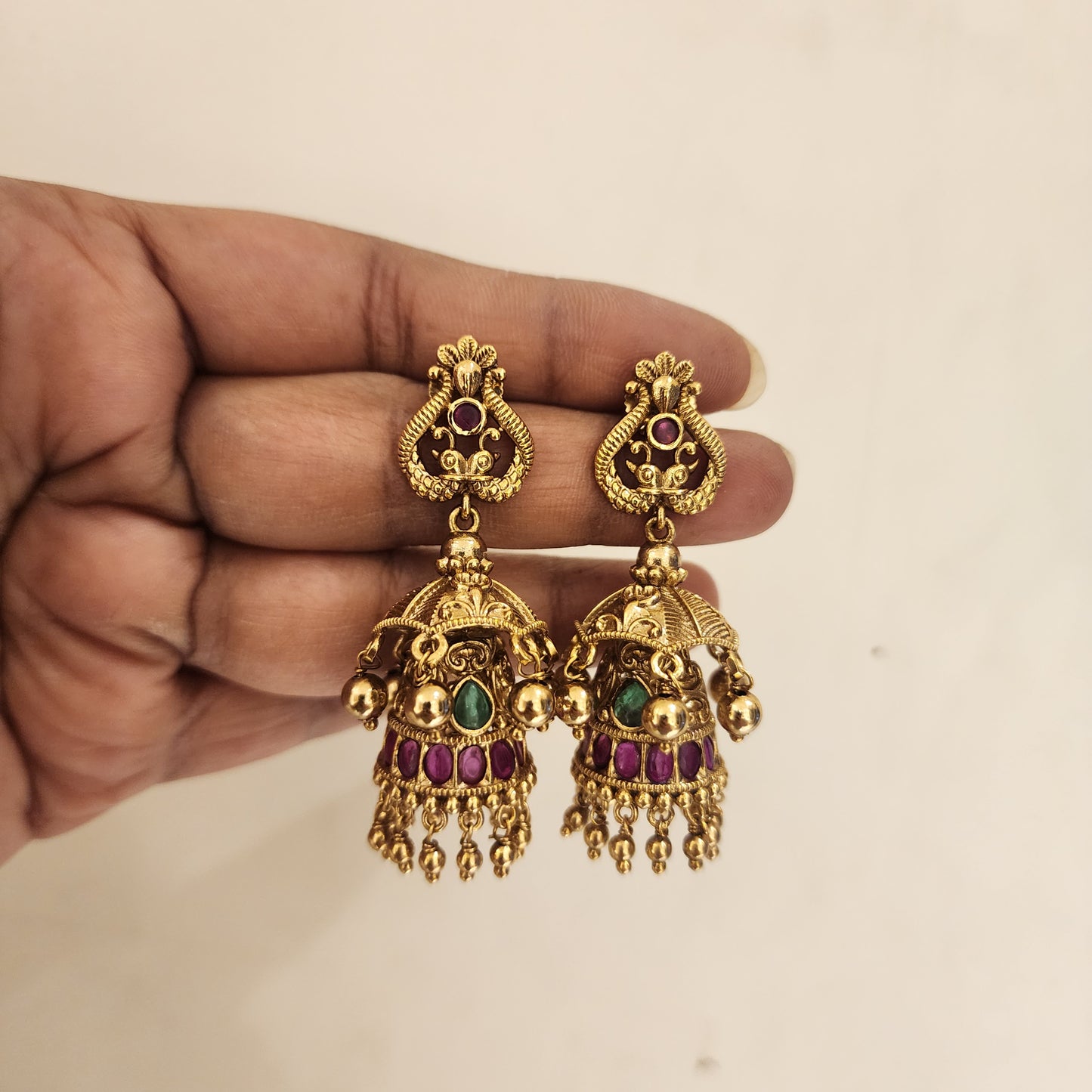 Double layered antique umbrella jumkha