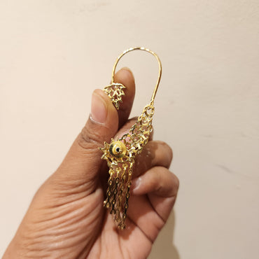 Karnika- diamond lookalike earcusffs