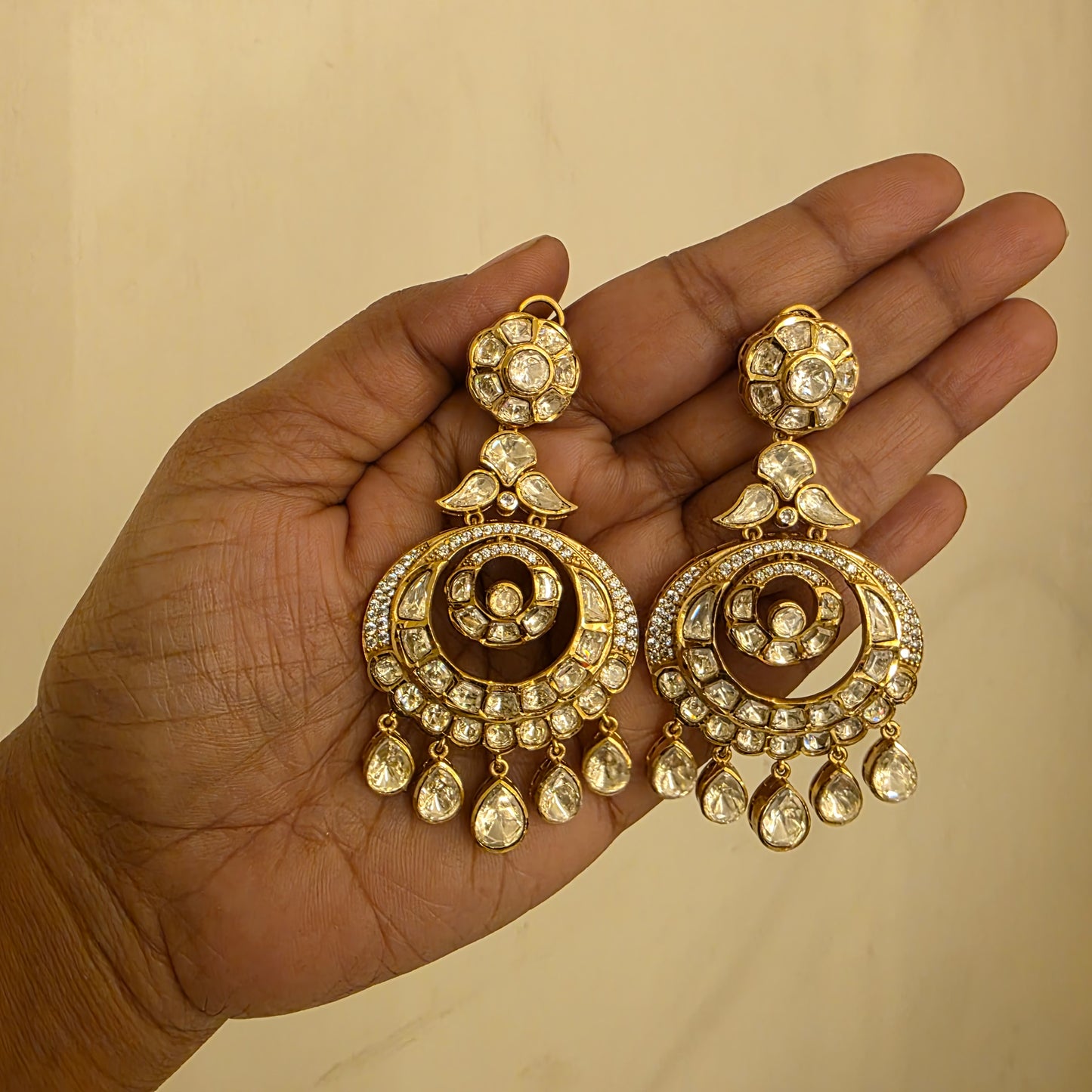 Chakrika- polki moissanite chandbalis