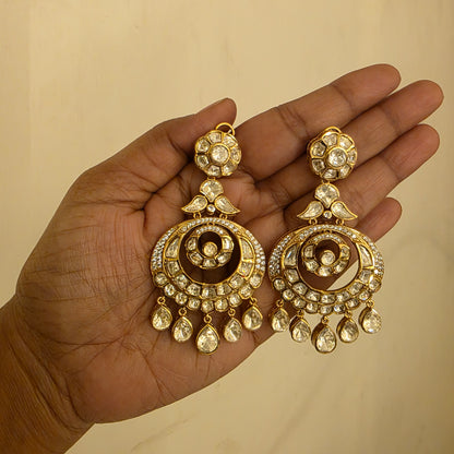 Chakrika- polki moissanite chandbalis