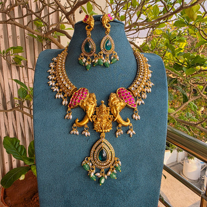 Lakshmi -ira🐘 antique hasli with earrings