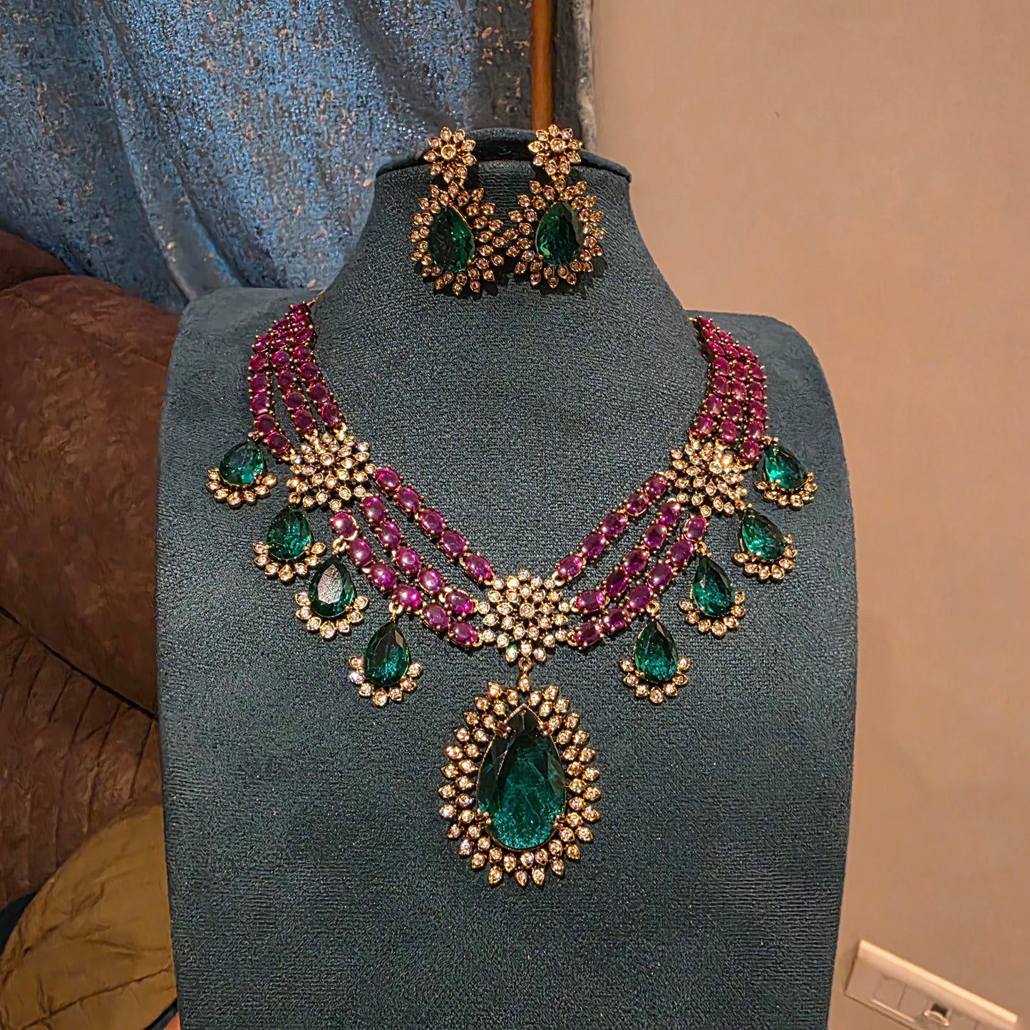 Indrani- three layered victorian neckset