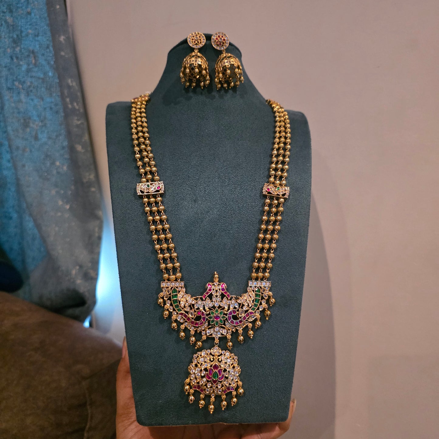 Rajini- jadau kundan rani haram set