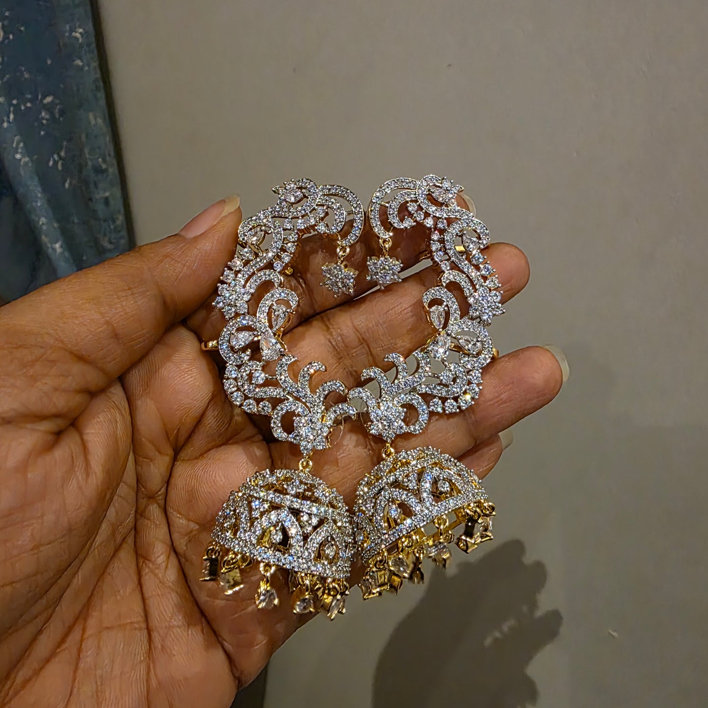 Diamond lookalike earrcuff jumkha