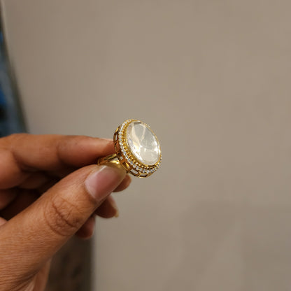 Oval shaped polki finger ring