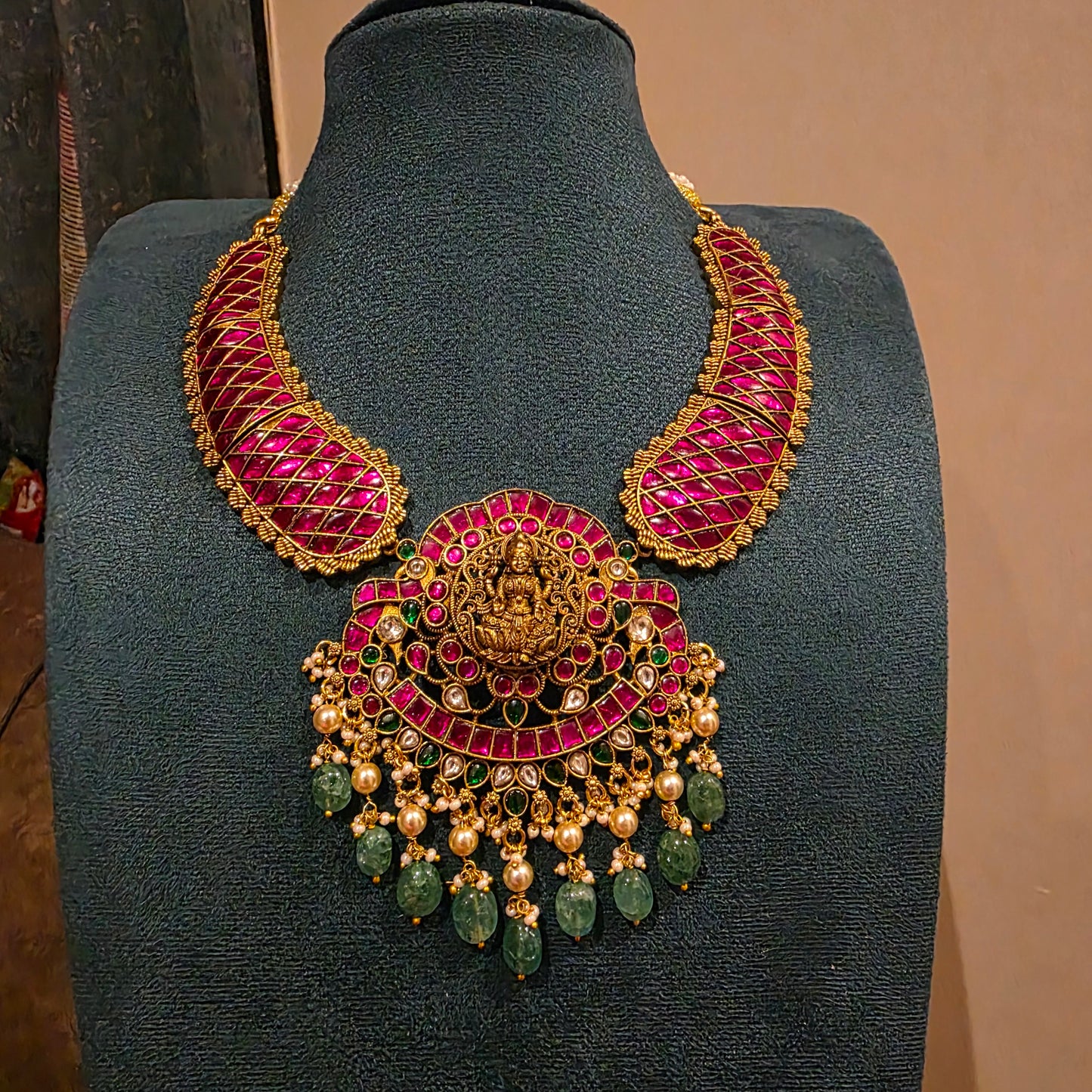 Bhagyalakshmi- jadau kundan and nakshi neckset