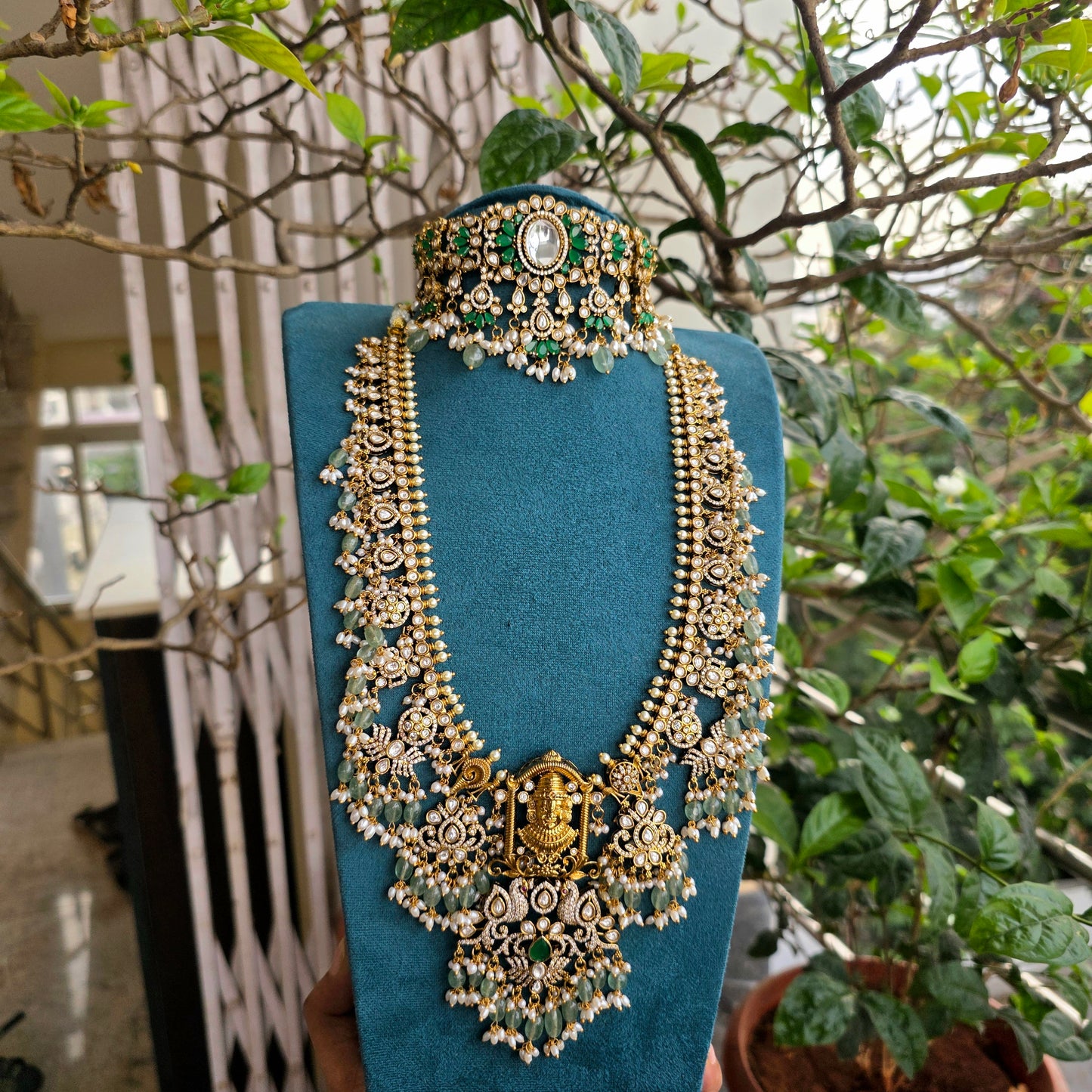 Devaraga- guttapusalu neckset with choker set