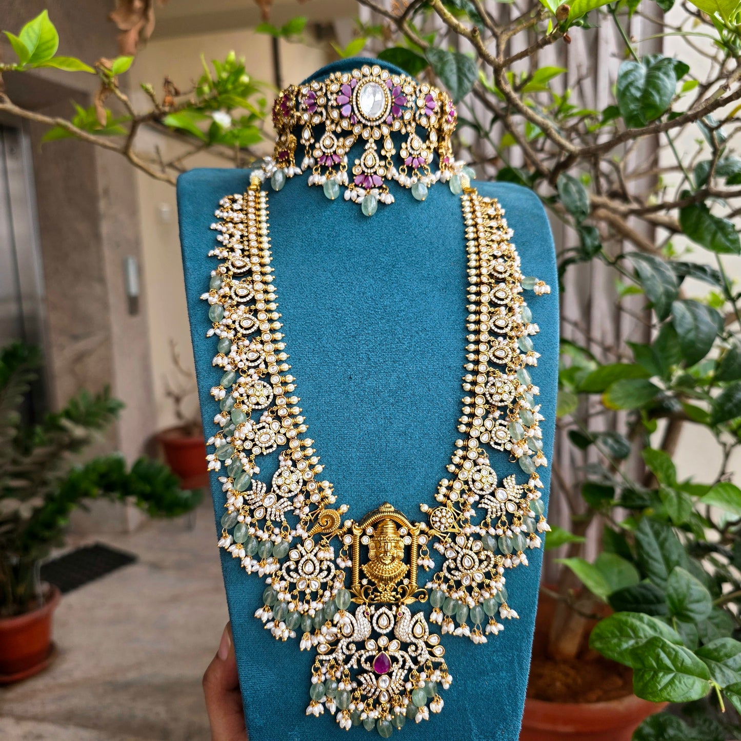 Devaraga- guttapusalu neckset with choker set