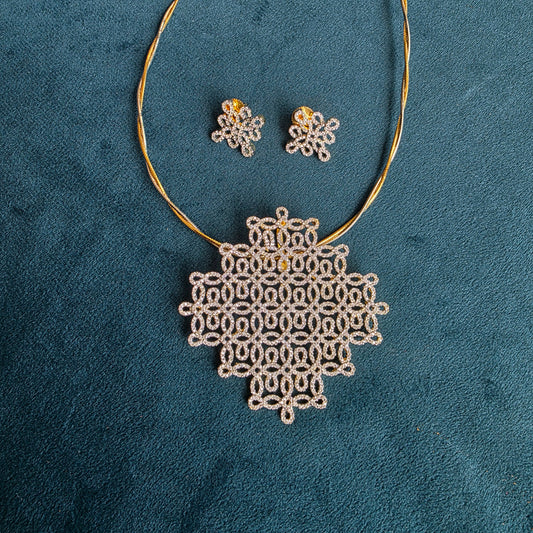 Rangoli design 4 pendant set with twisted chain