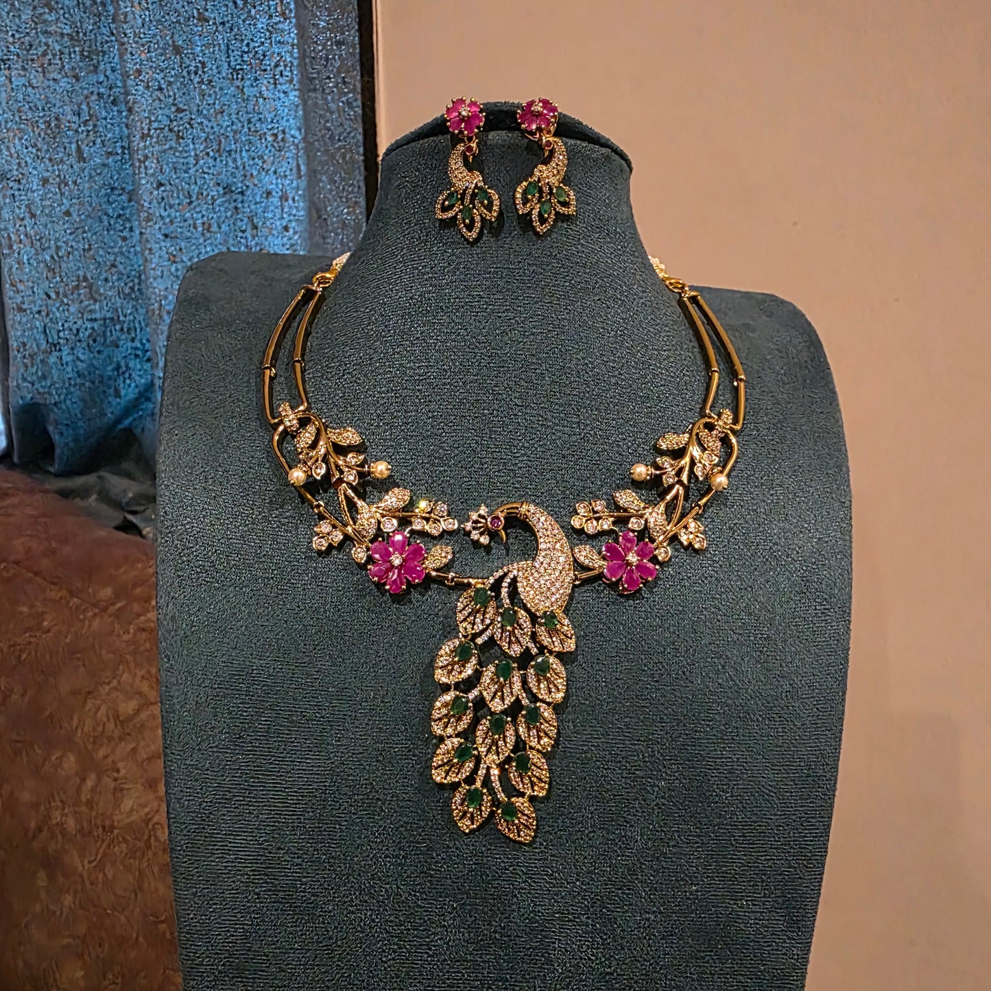 Nemali- victorian plated hasli with earrings