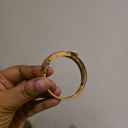 Padamapriya- openable kada