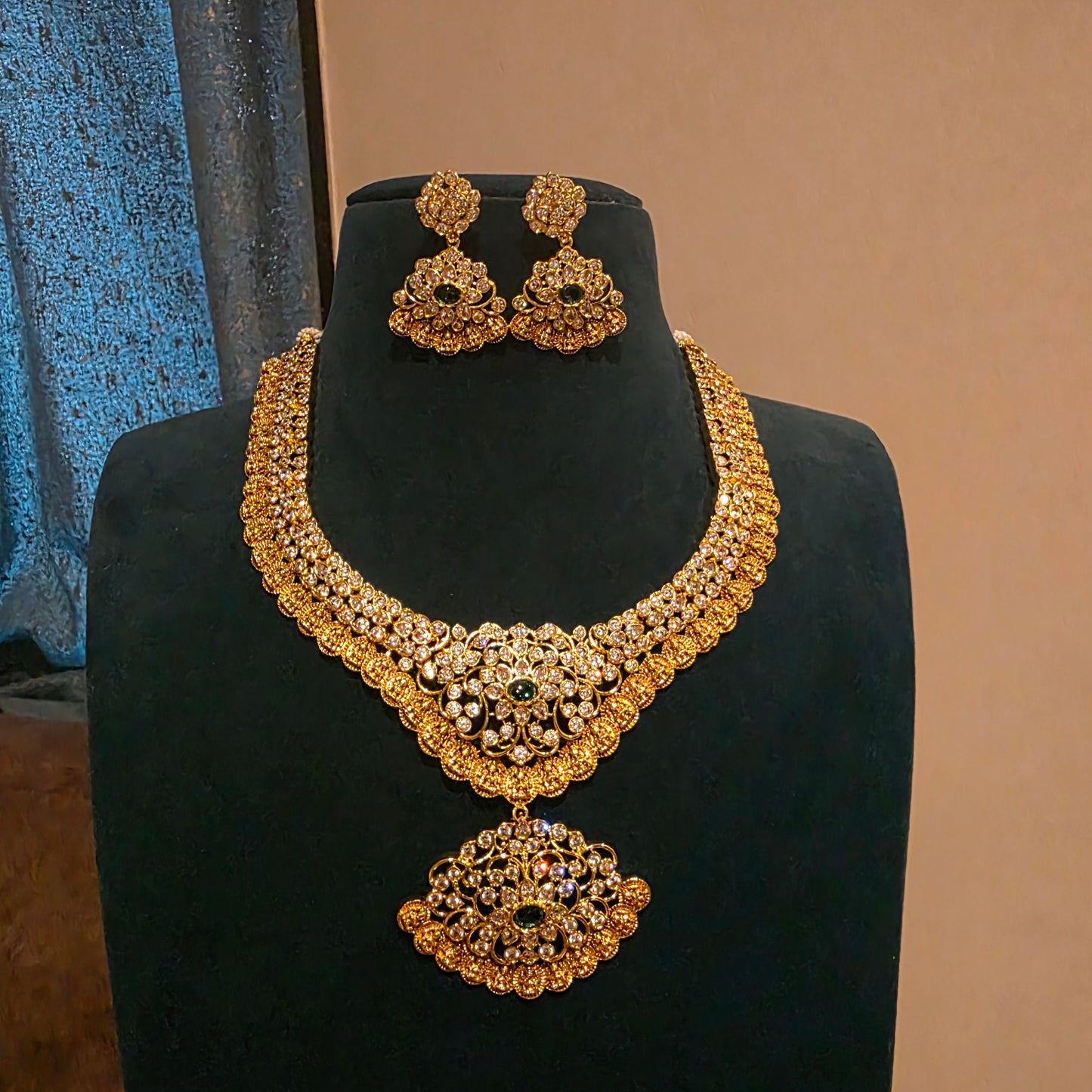 Ramya- short ad and kasu neckset