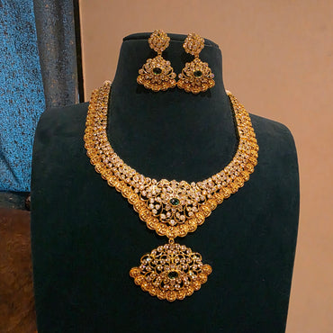 Ramya- short ad and kasu neckset