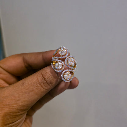 Druv- diamond look alike finger ring