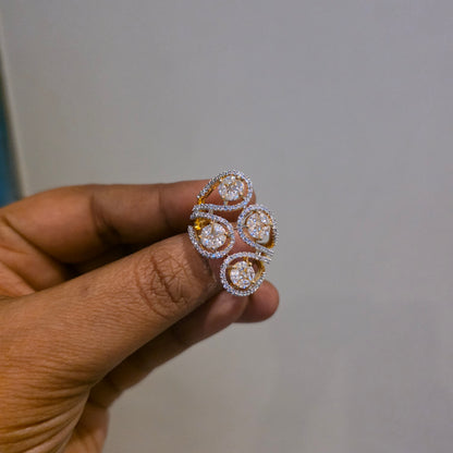 Druv- diamond look alike finger ring