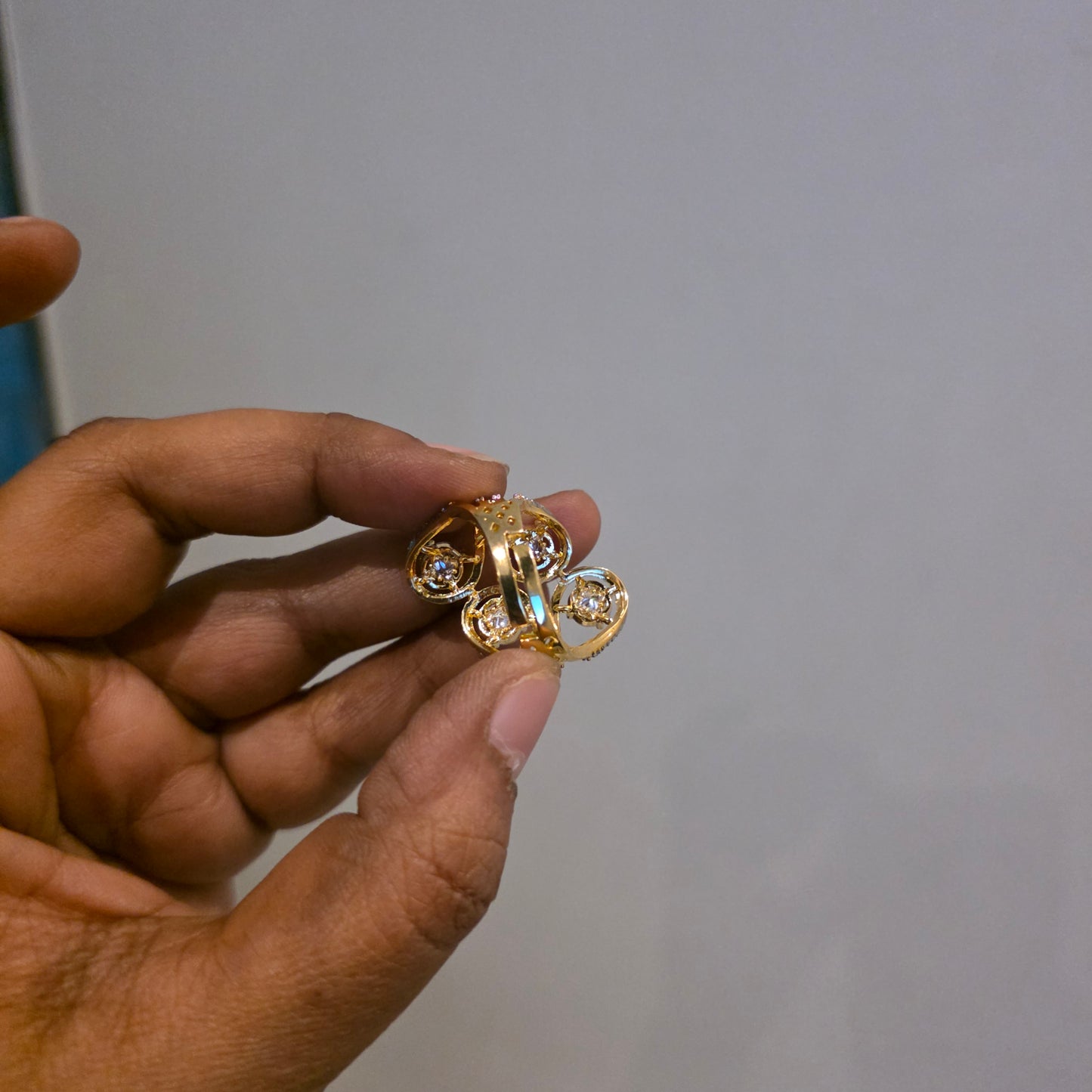 Druv- diamond look alike finger ring