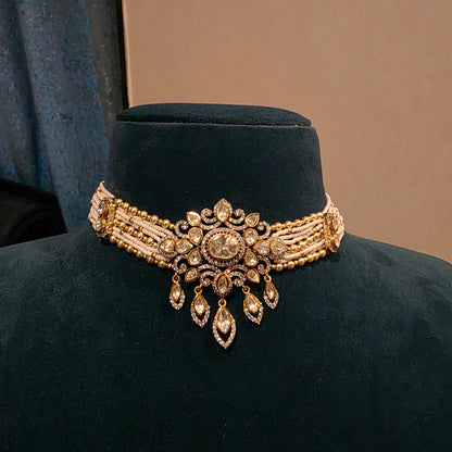Amyra- pearl and polki choker