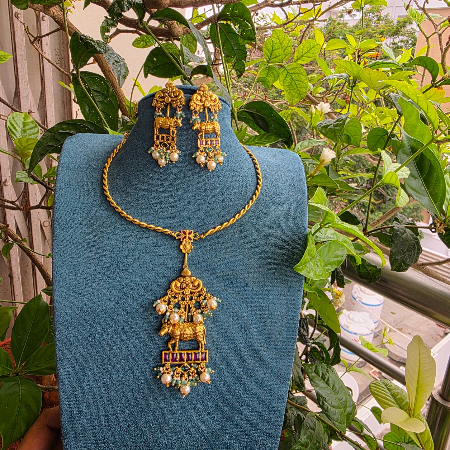Kamadhenu- antique cos motifs hasli set
