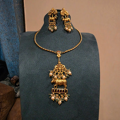 Kamadhenu- antique cos motifs hasli set