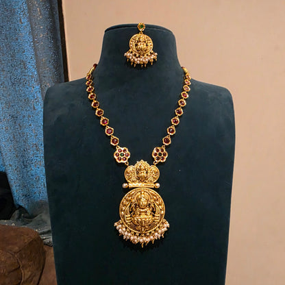 Dwaita- reversible kemp stone neckset