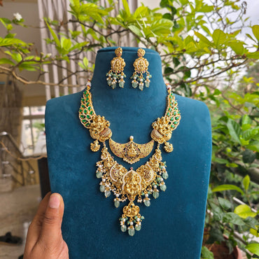 Vaidhehi- antique cz stone temple inspired neckset