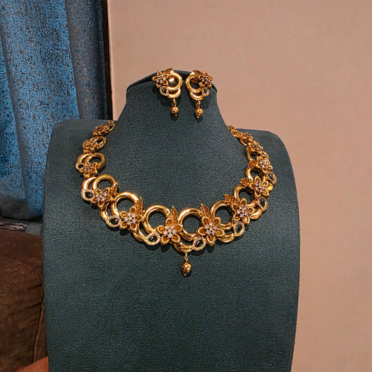 Bhavya- antique gold plated neckset