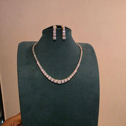 Eterna- solitaire diamond look neckset