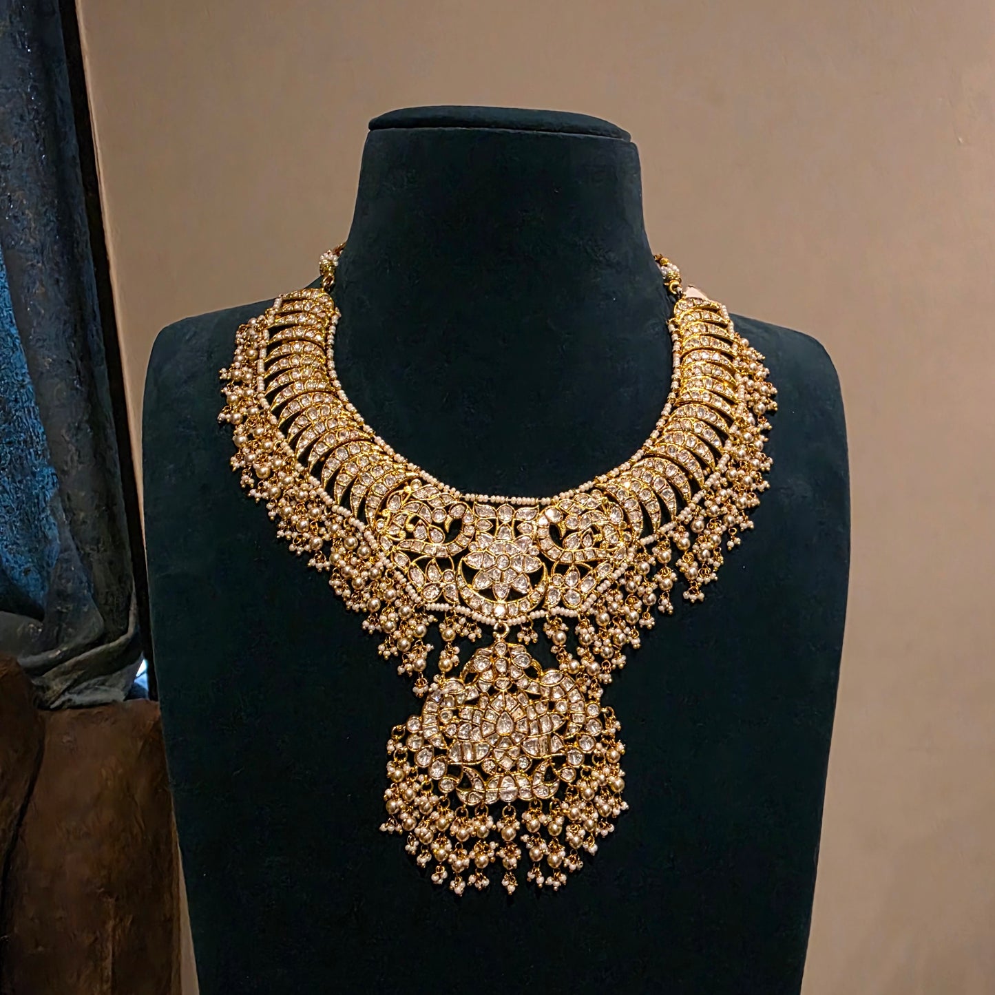 Yeshna- premium moissanite necklace