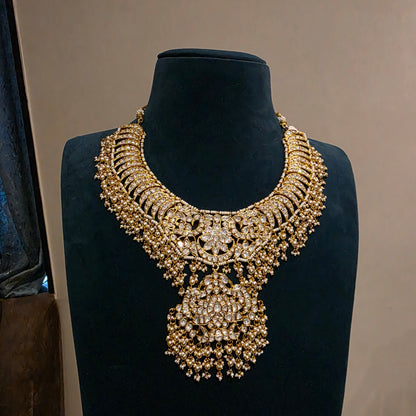 Yeshna- premium moissanite necklace