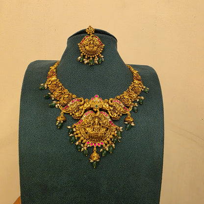 Varapradha- nakshi jadau neckset