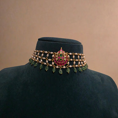 Pradyum- pearl and jadau choker