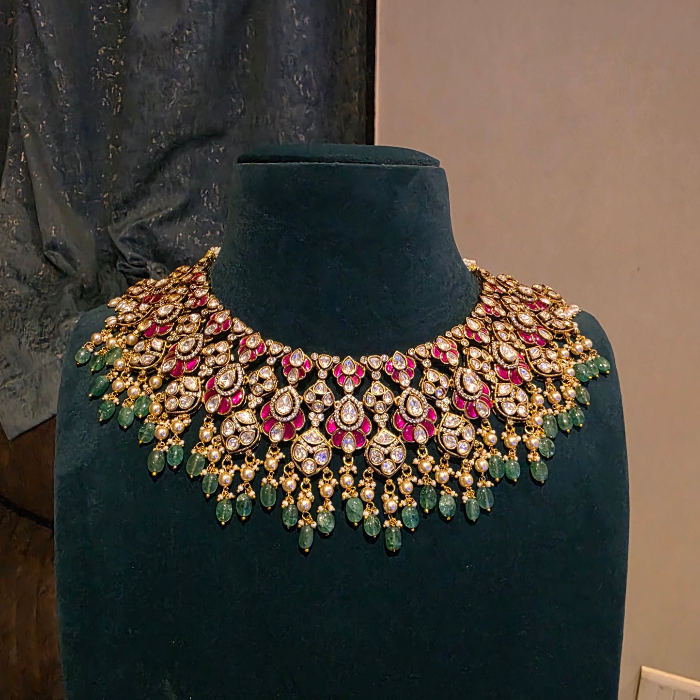 Varnika- moissanite and jadau neckset